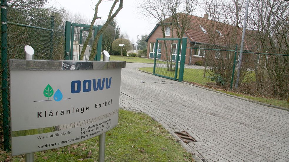 Der OOWV betreibt in seinem Verbandsgebiet insgesamt 45 Kläranlagen, unter anderem in Barßel (Foto) und Scharrel im Saterland. Foto: Passmann