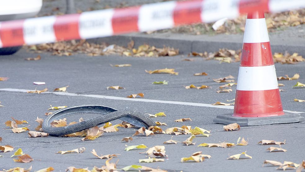 Radfahrerin bei Unfall lebensgefährlich verletzt Foto: Paul Zinken