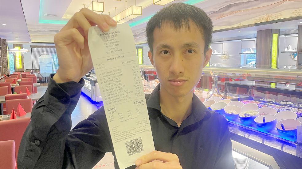 Essen und Getränke im Wert von 250 Euro: Zi Ye vom Restaurant Fang ist sauer, dass diese Rechnung nicht beglichen worden sei. Foto: Hellmers