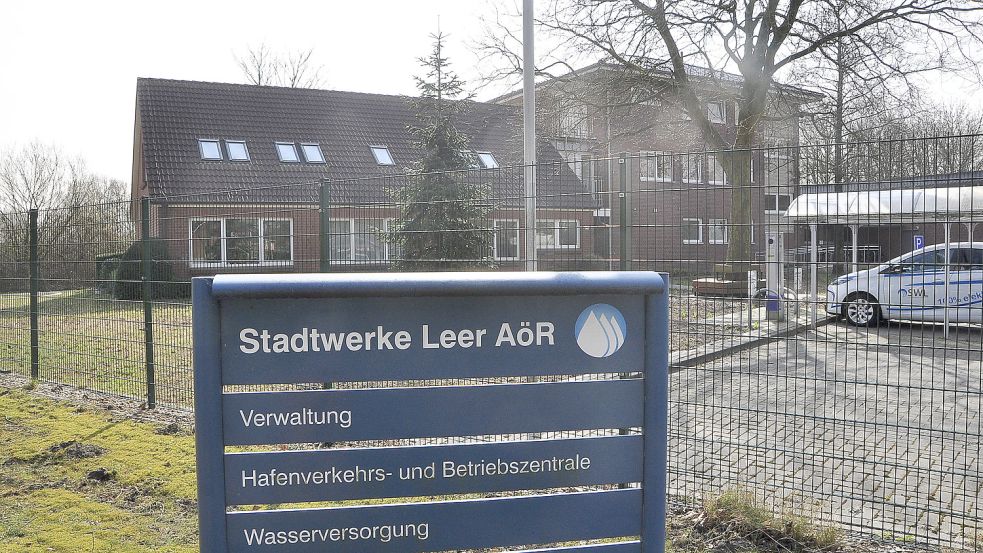 Können jetzt doch selbstständig bleiben: Die Leeraner Stadtwerke werden nicht zum Eigenbetrieb der Stadt. Foto: Wolters/Archiv