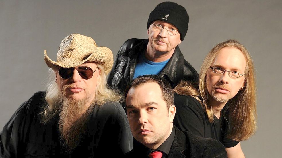 Die aktuelle Besetzung von Torfrock (von links): Raymond Voss, Stefan Lehmann, Klaus Büchner und Volker Schmidt. Foto: Jens Sauerbrey