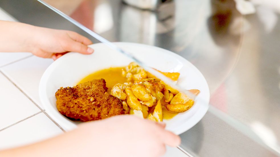 Über einen Zuschuss zum Mensaessen in Kindertagesstätten und Schulen der Gemeinde Barßel diskutierte der Rat in seiner letzten Sitzung vor dem Jahreswechsel intensiv. Symbolfoto: DPA