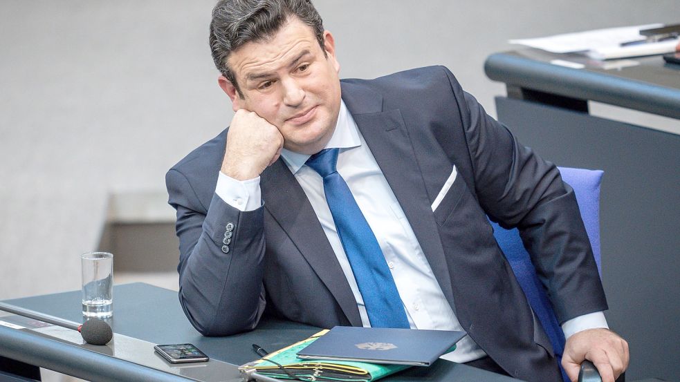 Kann mit der Einigung beim Bürgergeld eigentlich kaum zufrieden sein: Bundesarbeitsminister Hubertus Heil (SPD). Foto: Michael Kappeler