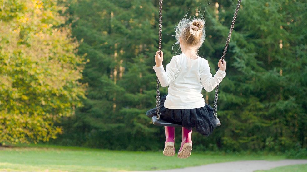 Spielplätze bieten inzwischen häufig mehr als nur eine Schaukel. Foto: Pixabay