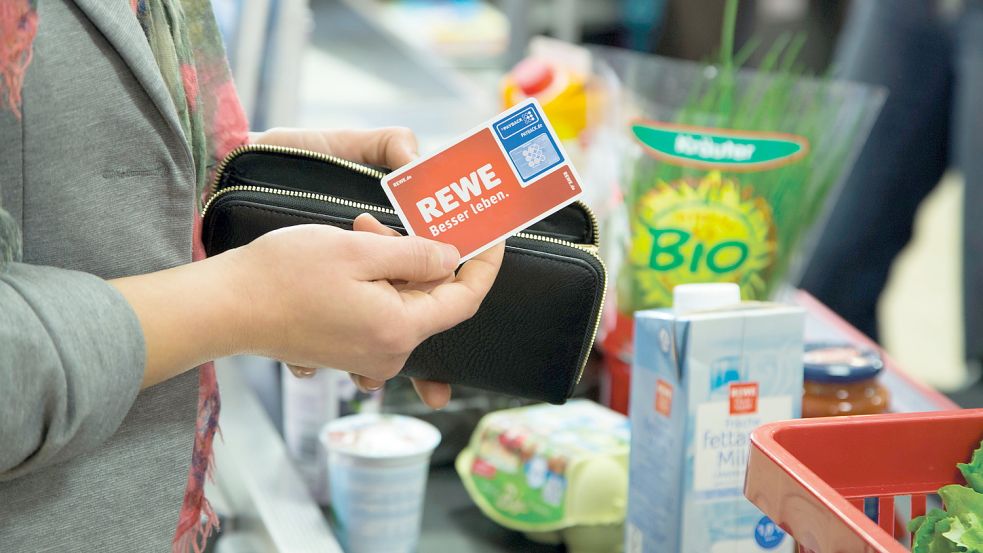 Rewe ist der wohl größte Partner bei Payback - bald soll damit laut eines Medienberichts aber Schluss sein. Foto: obs/PAYBACK GmbH/Goran Gajanin