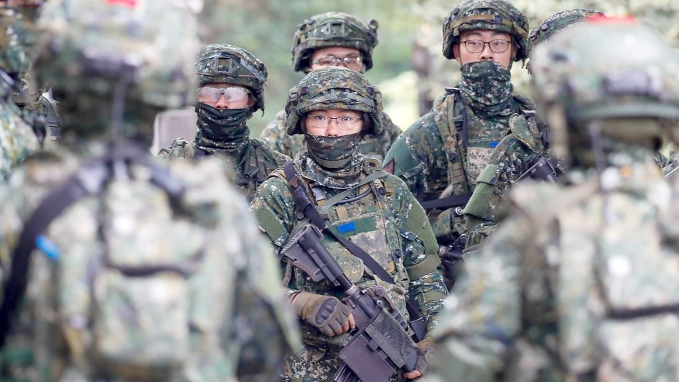 Taiwanesische Wehrpflichtige müssen bald länger im Dienst bleiben. Foto: IMAGO IMAGES/Ceng Shou Yi