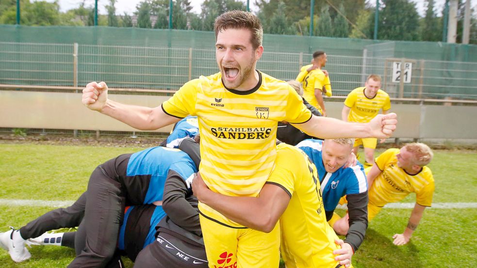 Tido Steffens schrie seine ganze Freude heraus. Foto: Doden/Emden