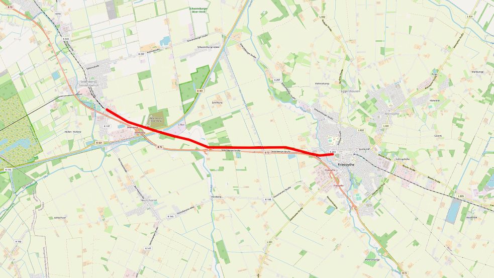 Streckenführung: Auf der alten, noch gewidmeten Bahntrasse könnte die Bahnverbindung von Friesoythe über Sedelsberg und Barßel zur IC-Strecke in Ocholt führen. Für den Güterverkehr wäre ein zusätzlicher Verschwenk um den C-Port herum denkbar. Karte: openstreetmap.org/Grafik: Hermes