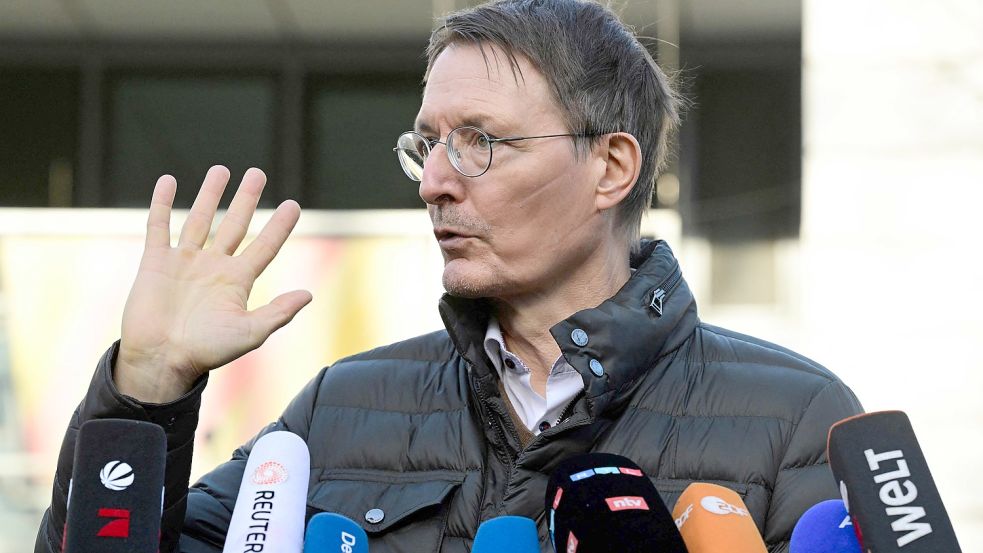 Gesundheitsminister Karl Lauterbach berät am Donnerstag mit seinen Länderkollegen über eine große Krankenhausreform. Foto: JOHN MACDOUGALL / AFP