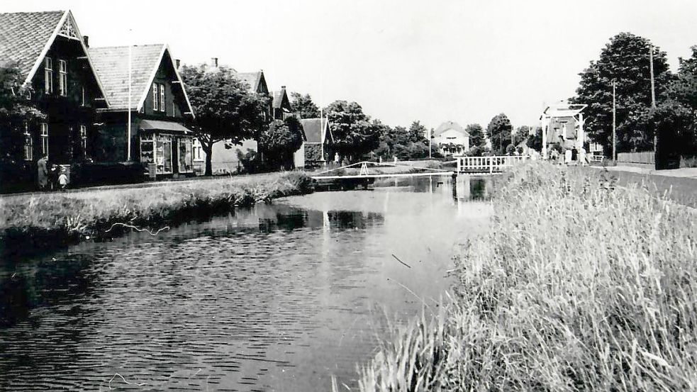 Eine Aufnahme aus dem Jahr 1938 zeigt das Untenende in Westrhauderfehn.