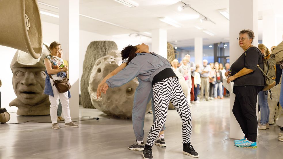 Kulturarbeit an der Basis: Ausstellung und Performance im Ausstellungsraum hase 29 in Osnabrück. Foto: Michael Gründel Foto: Michael Gründel