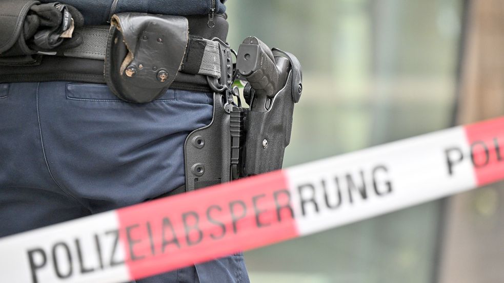 In Ibbenbüren in Nordrhein-Westfalen hat mutmaßlich ein 17-Jähriger seine Lehrerin getötet. Foto: dpa/Torsten Silz