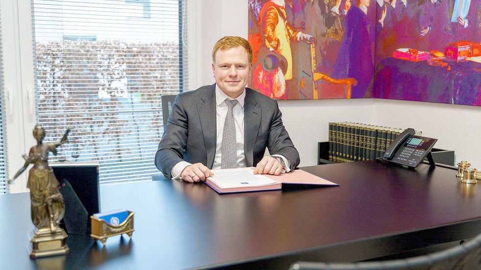 Klaas Kramer bietet im Bereich des Arbeitsrechts und des Mahnwesen auch Mitarbeiterschulungen für Firmen an.