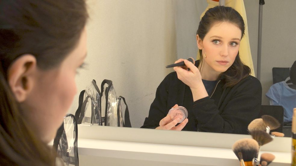 Schauspielerin Nicole Elisabeth Lehmann spielt Schneewittchen im Familienmusical des Theaters Liberi. Foto: Hoppe