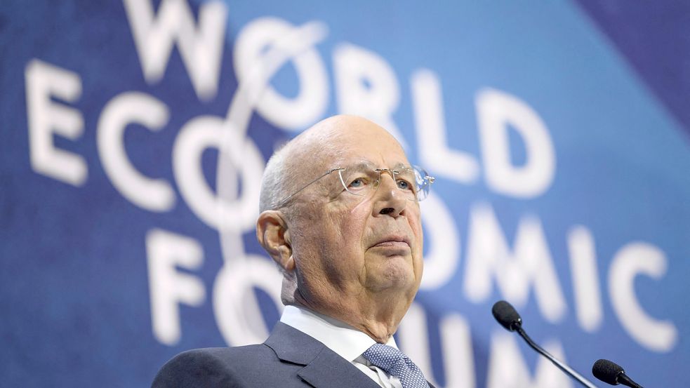 Der Deutsche Klaus Schwab gründete 1971 die Stiftung und Lobbyisten-Organisation World Economic Forum und ist seither dessen Gastgeber. Foto: AFP/FABRICE COFFRINI