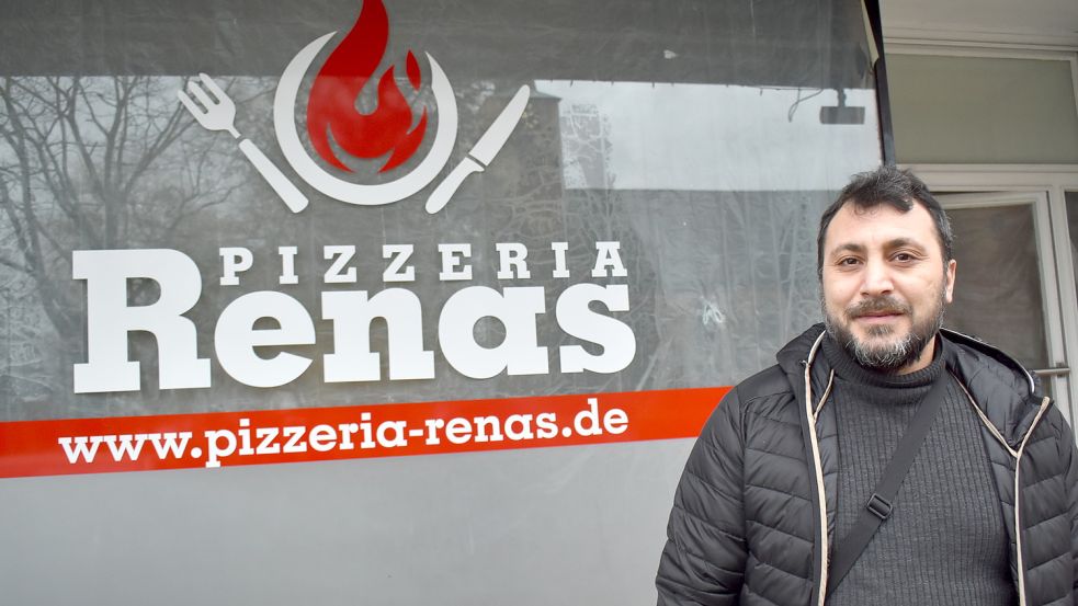 Der Inhaber der Pizzeria Renas, Shfan Horan, bereitet zurzeit die Wiedereröffnung seines Imbisses an einem neuen Standort an der Hauptstraße in Ostrhauderfehn vor.