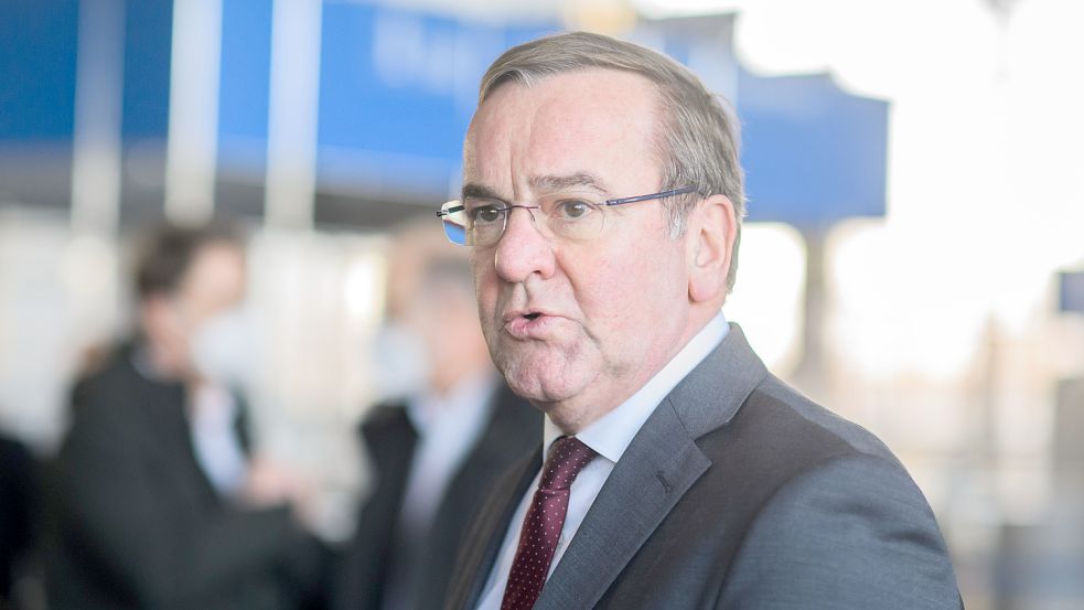 Niedersachsens Innenminister Boris Pistorius leitet künftig das Verteidigungsministerium. Foto: dpa/Julian Stratenschulte