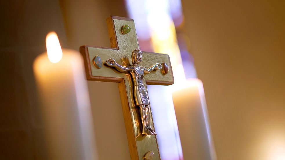 Weihnachten mal ohne Kirche? Ja! Foto: dpa/Ronny Hartmann