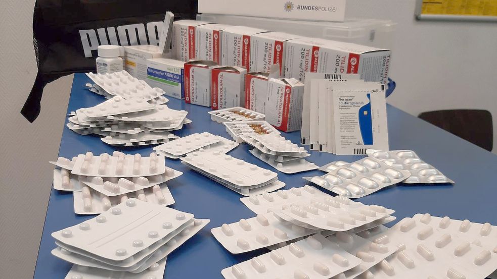 Diese Arzneimittel führte der 21-Jährige mit sich. Die Bundespolizei entdeckte die Medikamente bei einer Kontrolle im Hauptbahnhof Oldenburg am Donnerstag. Foto: Bundespolizei