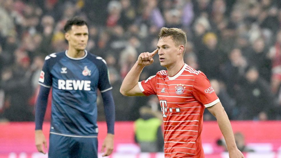 Torschütze Joshua Kimmich (r) rettete den Bayern das 1:1. Foto: Sven Hoppe/dpa