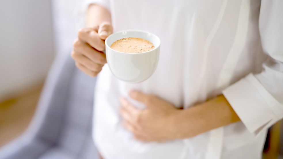 Ist es schädlich, Kaffee auf nüchternen Magen zu trinken? Wir sind der Frage nachgegangen. Foto: IMAGO IMAGES/Panthermedia