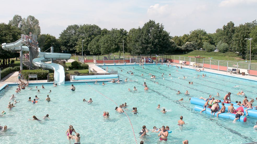 Das Friesenbad in Weener ist bei vielen Ostfriesen beliebt. Foto: Archiv