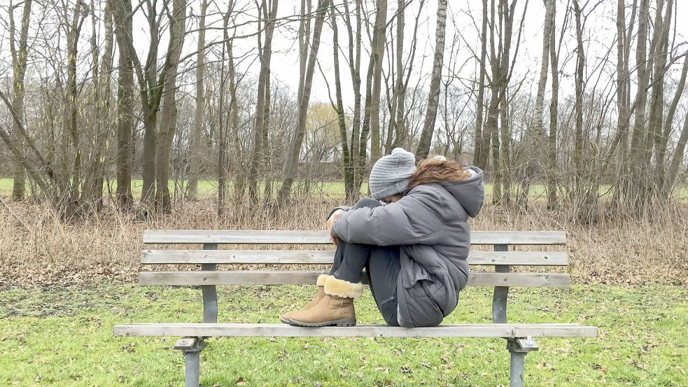 Alleine mit den Problemen: Marie hatte niemanden, dem sie sich anvertrauen konnte. Jahre des Missbrauchs haben Spuren hinterlassen. Foto: imago images/Action Pictures