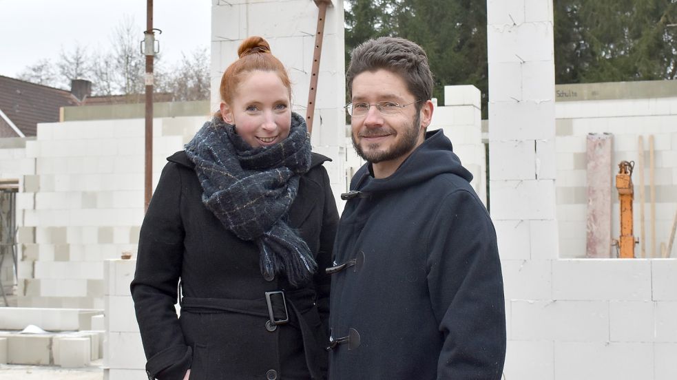 Das Ehepaar Clara und Dr. Michael Noseleit möchte zum Jahresende 2023 seine neue Praxis an der Ecke Hahnstraße/Schifferstraße eröffnen. Fotos: Zein