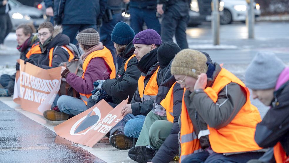 Tausende persönliche Daten von Mitgliedern der Letzten Generationen sollen im Internet frei zugänglich sein. Foto: dpa/Daniel Schäfer