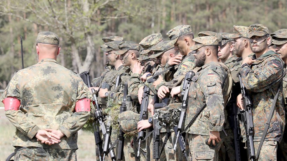 Laut einem Bundeswehr-Schreiben werden aktuell Reservisten für die Brigade 41 „Vorpommern“ gesucht. Foto: dpa/Bernd Wüstneck
