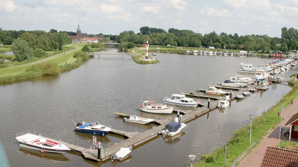 Die Gemeinde Barßel Leuchtturm, Liebesinsel und Bootshafen: Die Barßeler Grünen möchten, dass Barßel ein digitales Dorf wird. Sie haben einen entsprechenden Antrag im Rat gestellt. Foto: Passmann