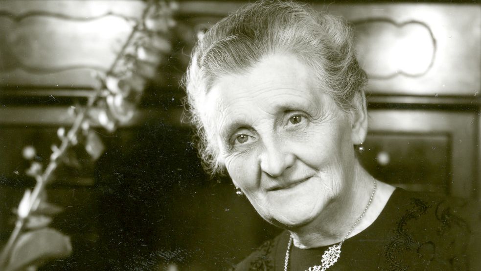 Wilhelmine Siefkes 1970, im Alter von 80 Jahren. Das Foto stammt aus ihrer Autobiografie „Erinnerungen“. (Foto: Fotograf Gesie Wetzig, Veröffentlichungsrecht: Stadtarchiv Stadt Leer)