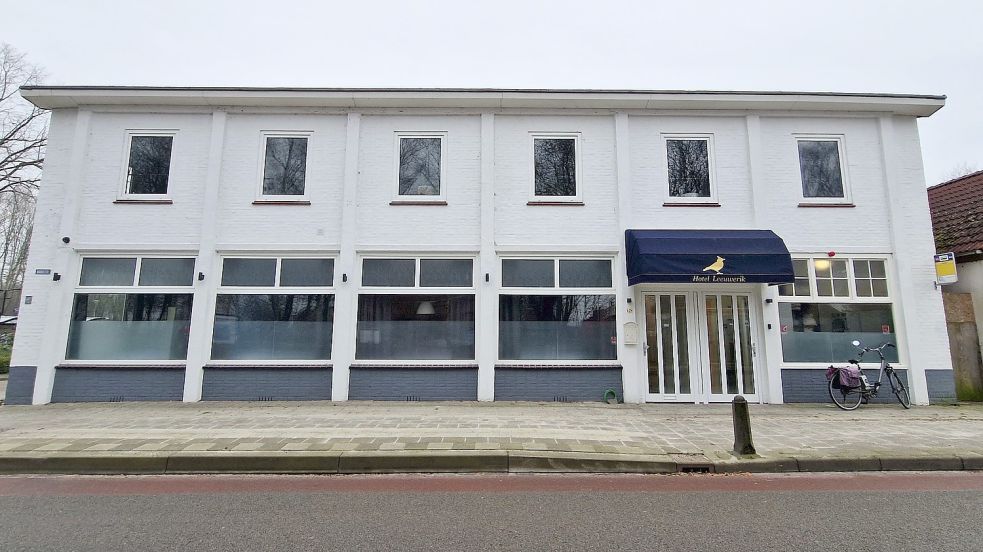 Das Hotel liegt an der Straße Oudezijl/Ecke Stationsstraat in Bad Neuschanz. Foto: Gettkowski