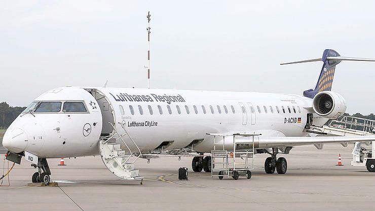 Nachdem die IT-Probleme bei Lufthansa am Mittwoch auch Auswirkungen auf den FMO hatten, wird der Flughafen am Freitag indirekt auch von einem Warnstreik betroffen sein, den die Gewerkschaft Verdi angekündigt hat. Foto: David Ebener