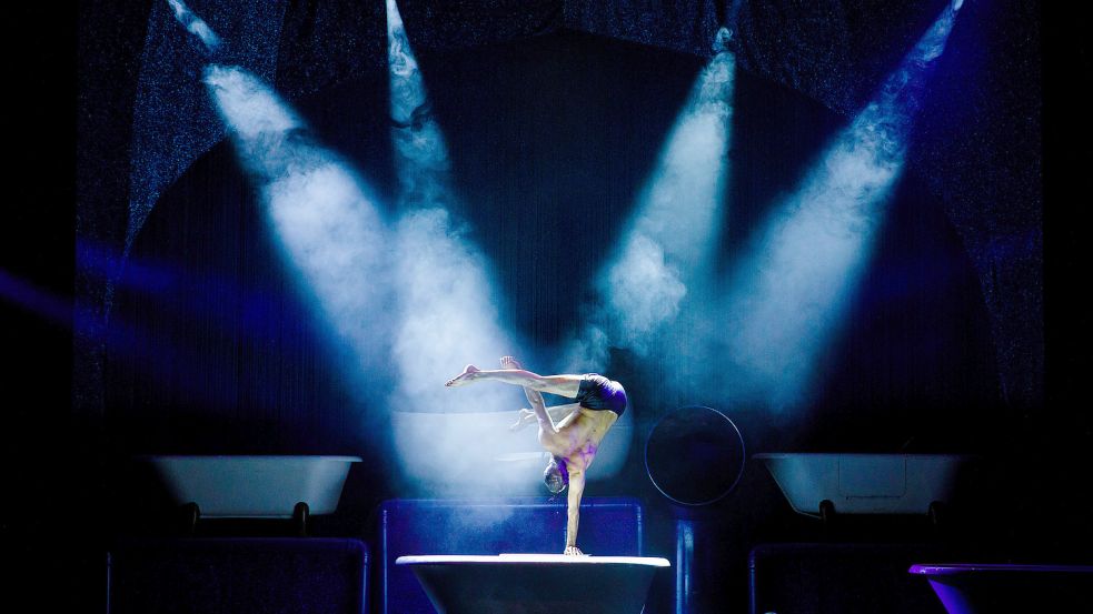 „WET the show“ kommt ins GOP-Varieté-Theater nach Bremen. Foto: mmacm.com / digital
