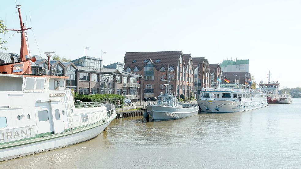 Diese Anlegestelle für die Flusskreuzfahrer wollen die Stadtwerke aufwerten. Foto: Wolters
