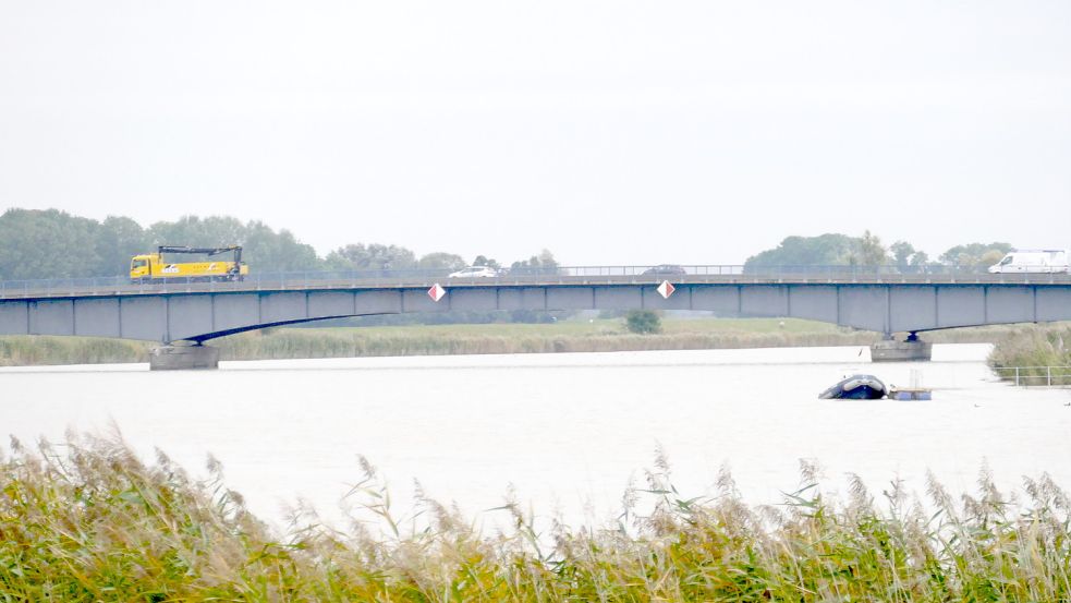 Die Ledabrücke wurde gebaut, nachdem die alte Brücke am Ende des Zweiten Weltkrieg gesprengt worden war. Archivfoto: Wieking