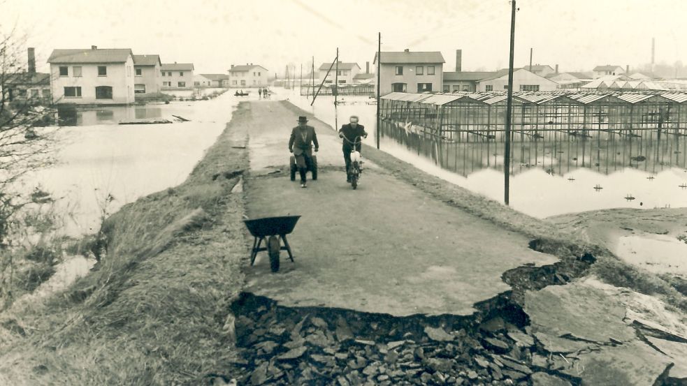 Im Februar 1962 war Völlen nach einer Sturmflut überschwemmt. Foto: Archiv