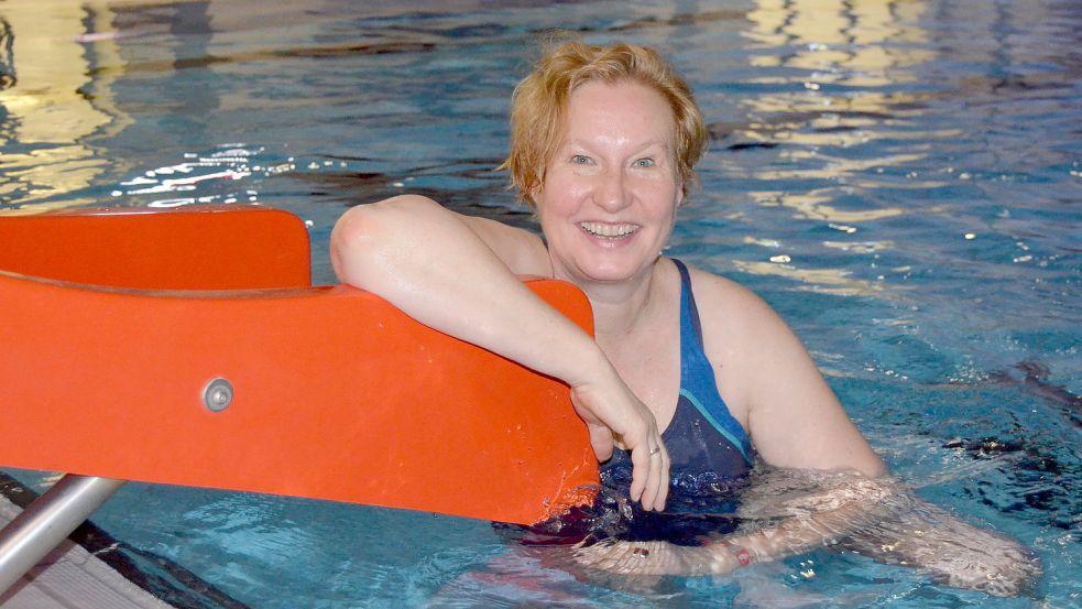 Fit bleiben möchte auch GA-Redakteurin Astrid Fertig. Ihrem Biorhythmus kommt Frühschwimmen entgegen. Jetzt hat sie das Angebot erstmals in Barßel ausprobiert und ist begeistert: Dort kann man in angenehm warmem Wasser mit netten Leuten in Ruhe seine Bahnen ziehen. Wenn man das geschafft hat, liegt noch der ganze Tag vor einem.