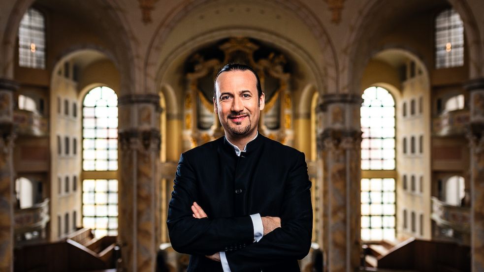 Matthias Grünert ist Kantor der Dresdner Frauenkirche und spielt am Sonnabend in Westoverledingen. Foto: Thomas Schlorke