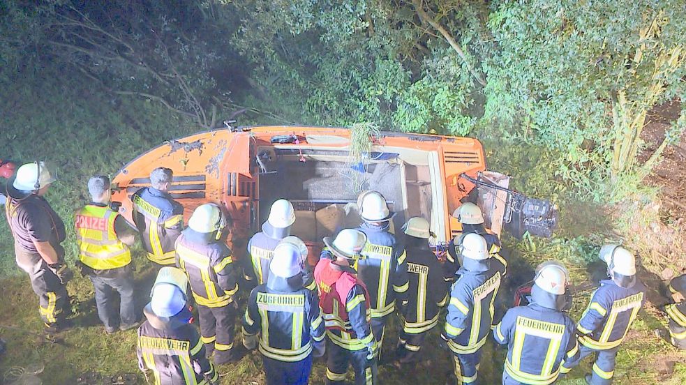 Bei dem Bootsunfall auf dem Barßeler Tief wurden im August 2016 zwei junge Menschen getötet. Bis heute ist das Geschehen juristisch nicht aufgearbeitet. Archivfoto: Nonstopnews