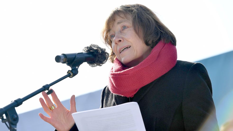Will in diesem Jahr an Ostern lieber Gottesdienste feiern, als demonstrieren: die EKD-Ratsvorsitzende Annette Kurschus. Foto: Christian Ditsch via www.imago-images.de