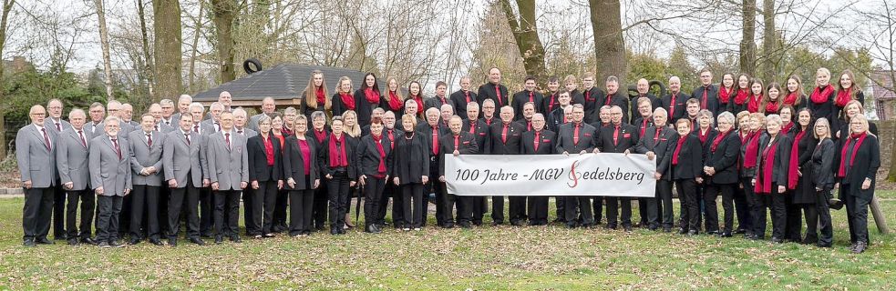Die Chöre MGV Sedelsberg, MGV Ramsloh und der Frauenchor Sedelsberg gestalteten das Jubiläumskonzert. Foto: N. Rieken