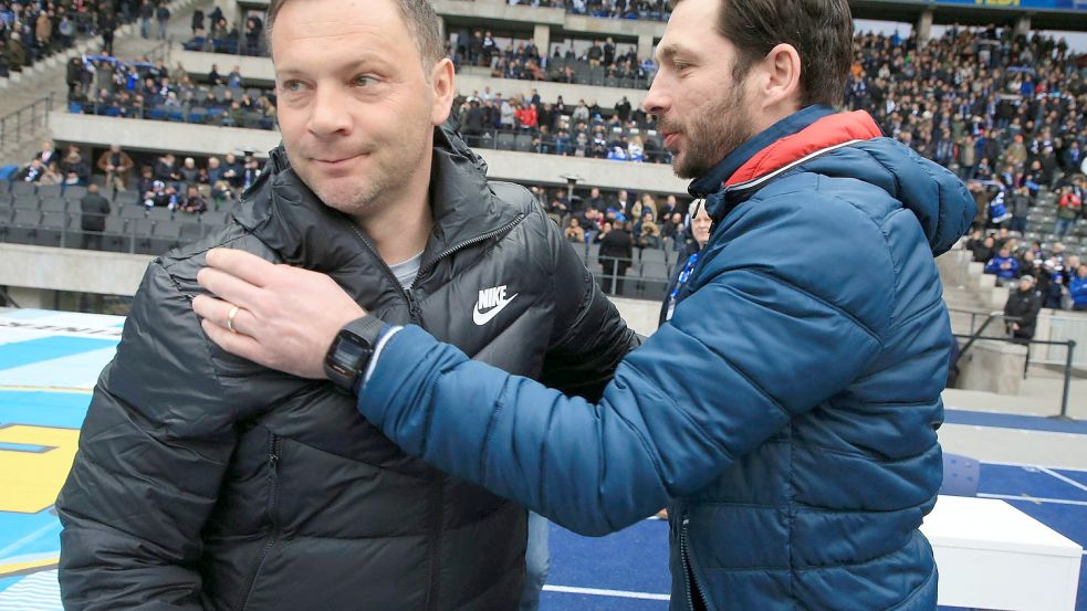 Im März 2019 noch Gegner: Pal Dardai (links, damals Hertha-Coach) und Sandro Schwarz (damals Mainz-Trainer). Foto: Foto: imago/Nordphoto