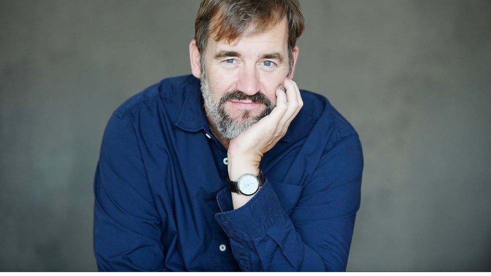 Der Autor Hans Rath stelle am 25. Mai im Fehntjer Forum sein neues Buch vor. Foto: Privat/Mirjam Krickriem