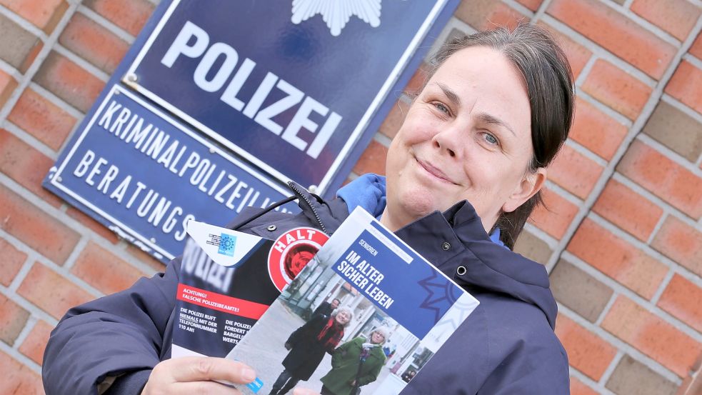Sabine Kahmann von der Polizeiinspektion Aurich/Wittmund ist für die Präventionsarbeit zuständig. Foto: Böning