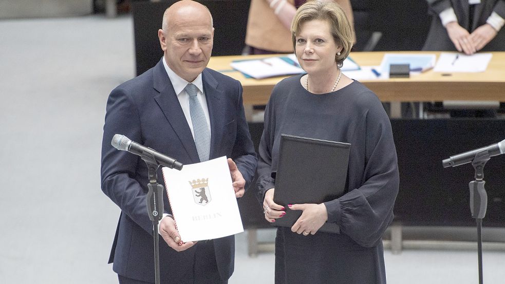 Kein strahlender Sieger: Erst im dritten Wahlgang wird CDU-Mann Kai Wegner vom Berliner Abgeordnetenhaus zum Regierenden Bürgermeister gewählt. Foto: Gateau/DPA