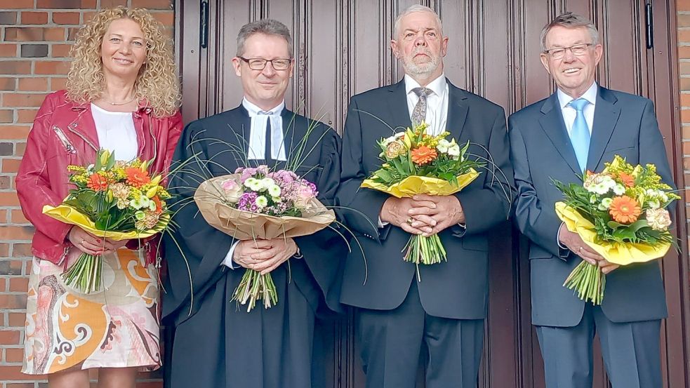 Die Jubilare Wenke Hauke, Florian Bortfeldt, Wilfried Hamel und Hans-Jürgen Müller. Foto: Scherzer