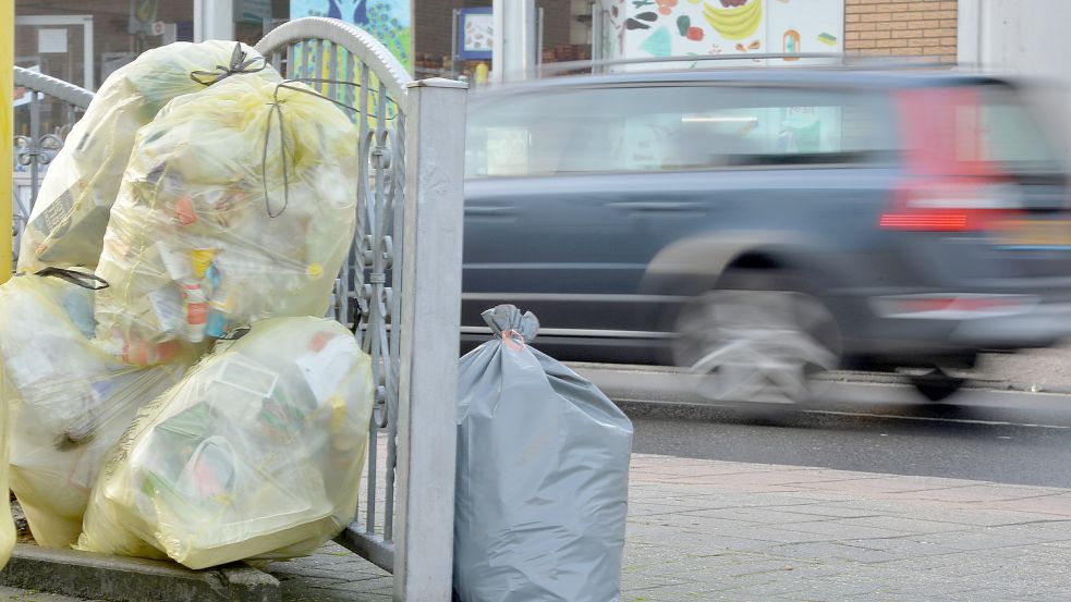 Auch Müllwerker dürfen mit einer Lohnerhöhung rechnen. Foto: Ortgies/Archiv