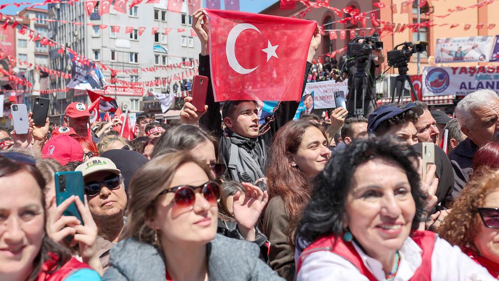 Kurz vor der Türkei-Wahl am 14. Mai finden täglich Wahlkampfverantstaltungen statt. Foto: imago images/Depo Photos/Alp Eren Kaya